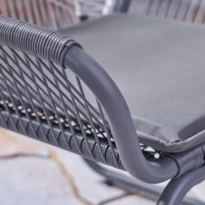 Lot de 2 chaises de jardin Milan en acier – Gris/Blanc – Christopher Knight Home : Chaises d'appoint de terrasse en osier, Résistant à l'eau