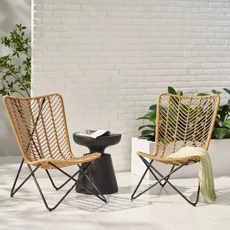 Lot de 2 chaises d'appoint Galtin en fer/osier pour l'extérieur : Résistantes aux UV, aux intempéries - Christopher Knight Home