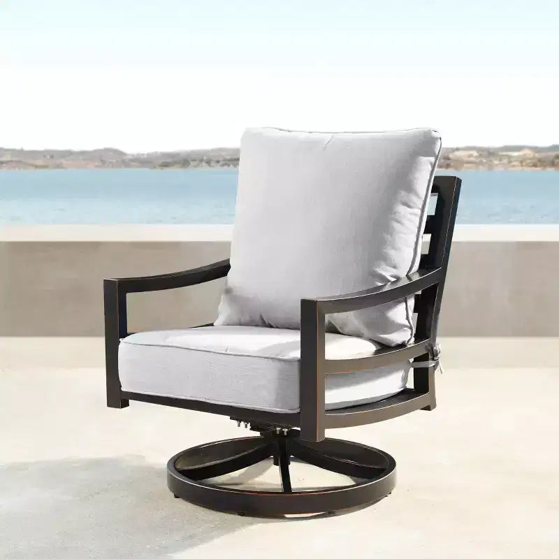 Oakland Living Lot de 2 fauteuils de club pivotants et à bascule en aluminium pour patio extérieur, couleur or : confort résistant aux intempéries et protégé contre les UV