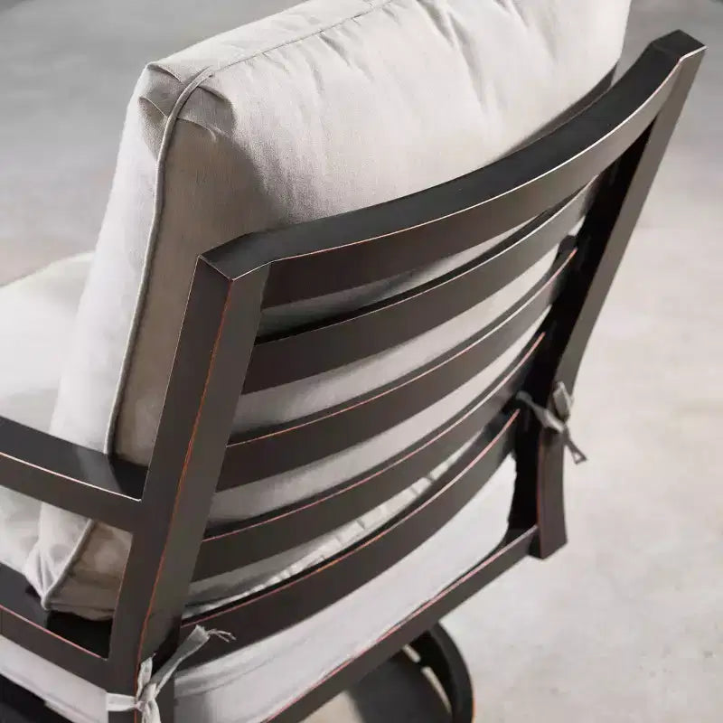 Oakland Living Lot de 2 fauteuils de club pivotants et à bascule en aluminium pour patio extérieur, couleur or : confort résistant aux intempéries et protégé contre les UV