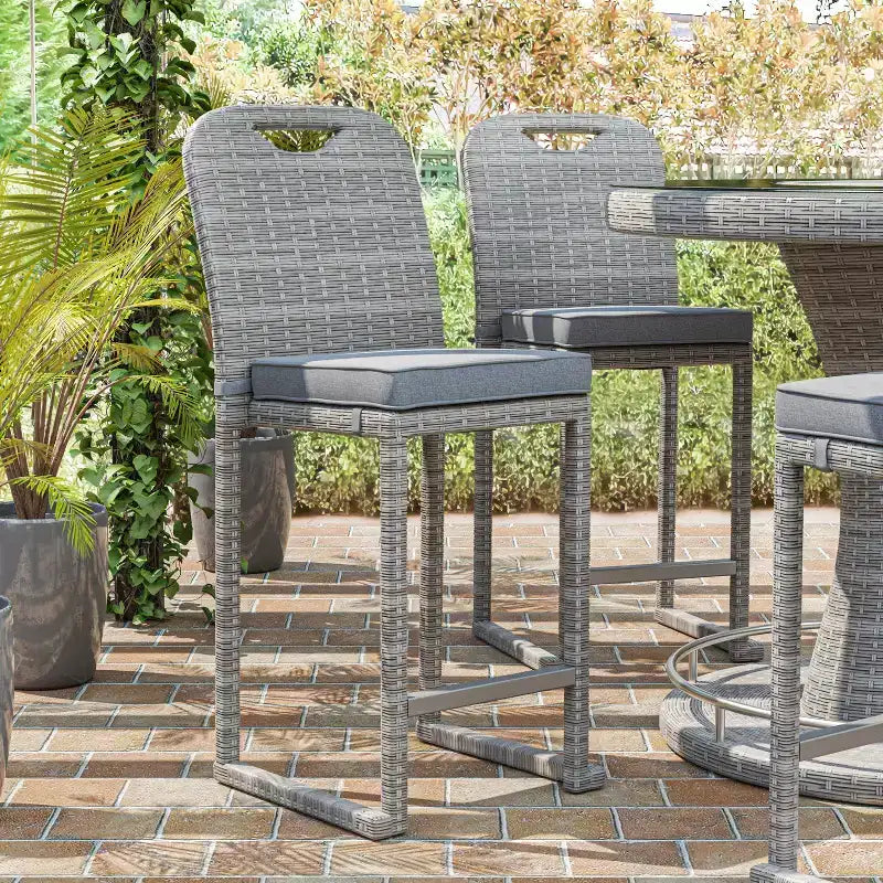 Greemotion Chaises de bar d'extérieur empilables sans accoudoirs Cyprus 6 pièces, grises : Résistantes aux UV, tout temps, cadre en aluminium