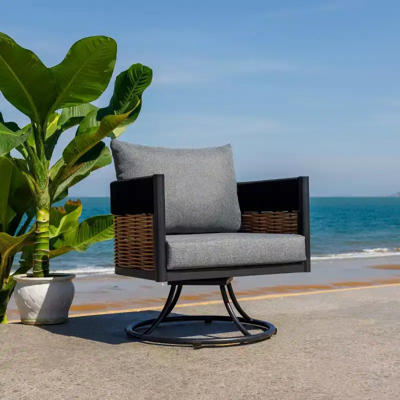 Chaise pivotante Harrison pour l'intérieur/l'extérieur - PAT7743 - Safavieh