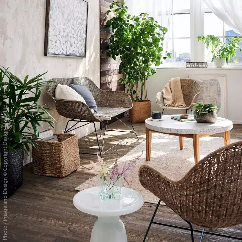 texxture Canapé Ormond en rotin tressé, Meuble d'appoint d'intérieur ou d'extérieur pour salle à manger ou cuisine, pour table ou porche, avec pieds en métal, Naturel