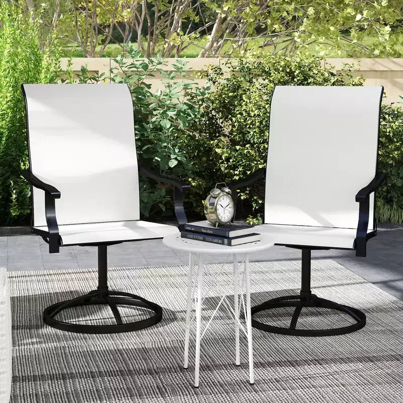 Lot de 2 chaises de patio pivotantes Outsunny, chaises de salle à manger d'extérieur à dossier haut avec tissu maillé résistant aux intempéries et cadre en métal pour jardin, véranda ou patio