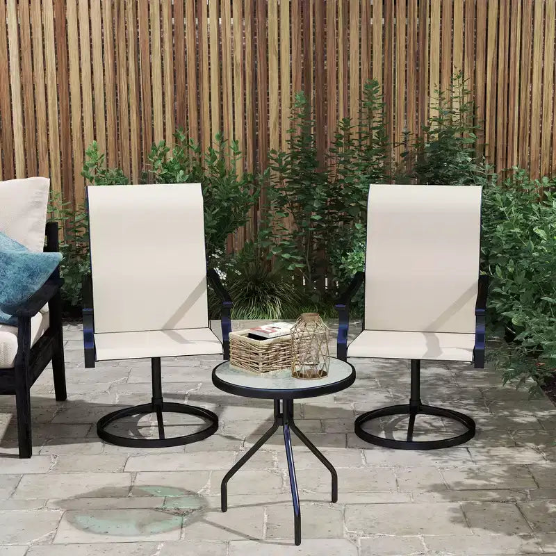 Lot de 2 chaises de patio pivotantes Outsunny, chaises de salle à manger d'extérieur à dossier haut avec tissu maillé résistant aux intempéries et cadre en métal pour jardin, véranda ou patio