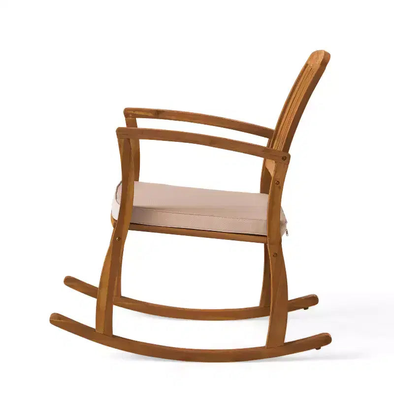 Fauteuils à bascule GDFStudio Irvin d'extérieur en bois d'acacia avec coussin, teck/crème