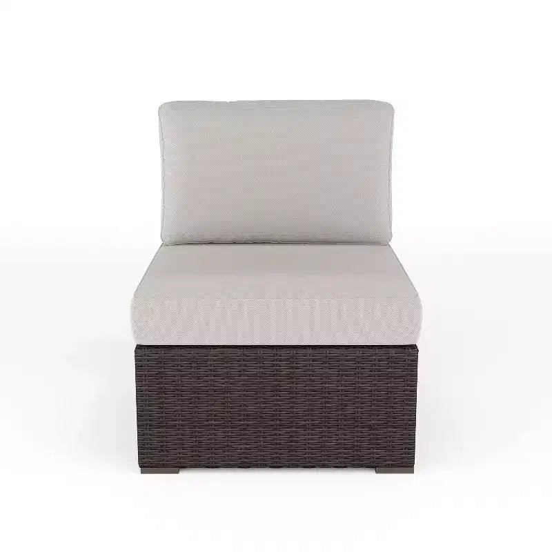 Canapé d'angle modulable central Martha Stewart Bedford pour l'intérieur et l'extérieur en rotin tressé avec coussins tout temps