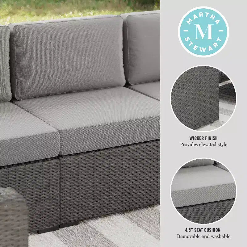 Canapé d'angle modulable central Martha Stewart Bedford pour l'intérieur et l'extérieur en rotin tressé avec coussins tout temps