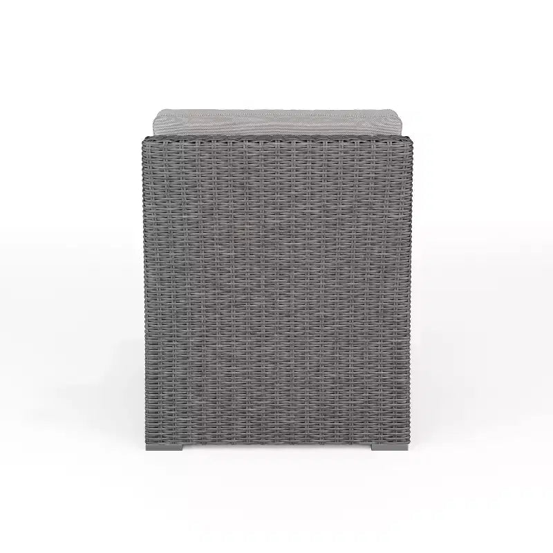 Canapé d'angle modulable central Martha Stewart Bedford pour l'intérieur et l'extérieur en rotin tressé avec coussins tout temps