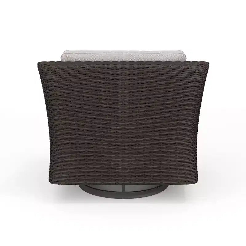 Chaise de patio d'intérieur/extérieur Martha Stewart Bedford (ensemble de 2) en osier de rotin avec pivotement à 360° et coussins toutes saisons