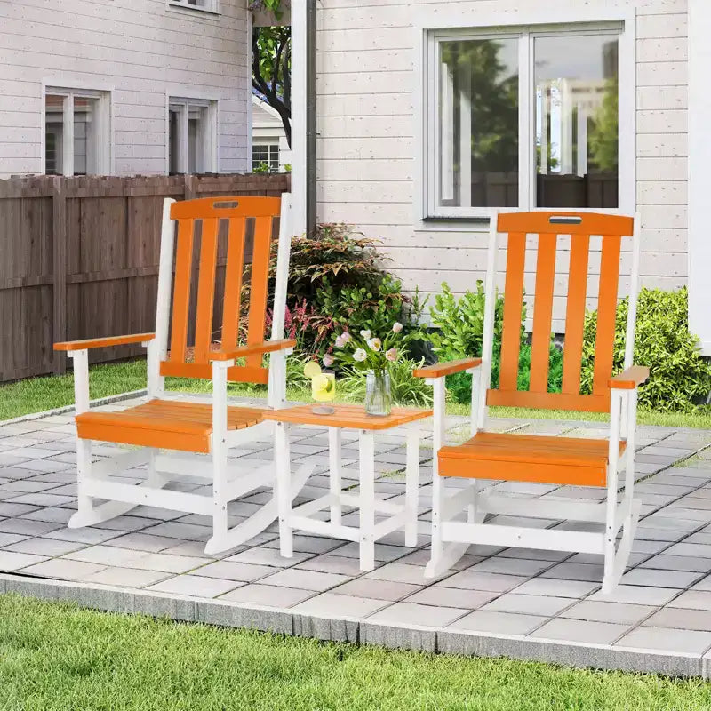 Chaise à bascule d'extérieur Aoodor, fauteuil à bascule en PEHD à lattes avec accoudoirs, conception toutes saisons pour l'intérieur ou l'extérieur