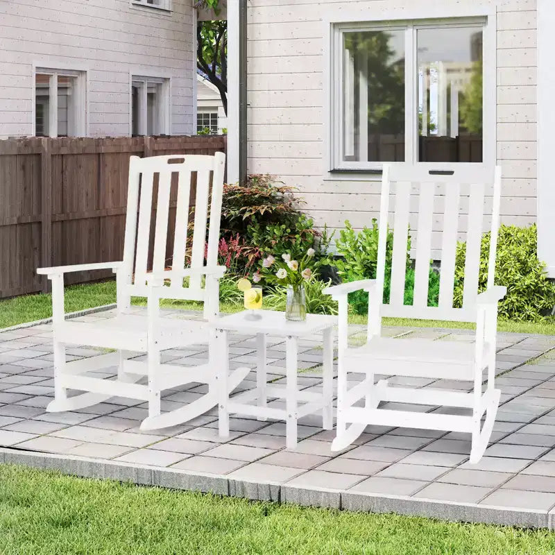 Chaise à bascule d'extérieur Aoodor, fauteuil à bascule en PEHD à lattes avec accoudoirs, conception toutes saisons pour l'intérieur ou l'extérieur