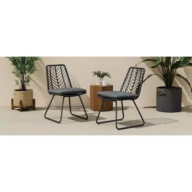Okak 17,5 Fauteuils d'appoint de patio industriels bohèmes avec coussin, lot de 2, chaises de salle à manger d'extérieur en rotin, mobilier de patio