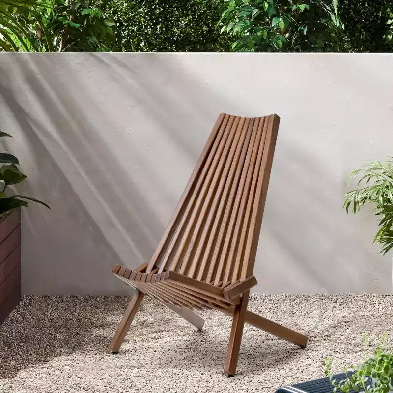 Chaise de loisir bohème pliable en acacia rustique Okak Ardirondack, 1 pièce, dossier haut et lattes pour véranda, jardin et cour arrière, marron