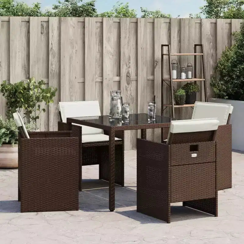 vidaXL Chaises de Jardin, Ensemble de Mobilier d'Extérieur 4 pièces - Chaises en Rotin PE Marron avec Coussins - Salon de Jardin Pliant Compact