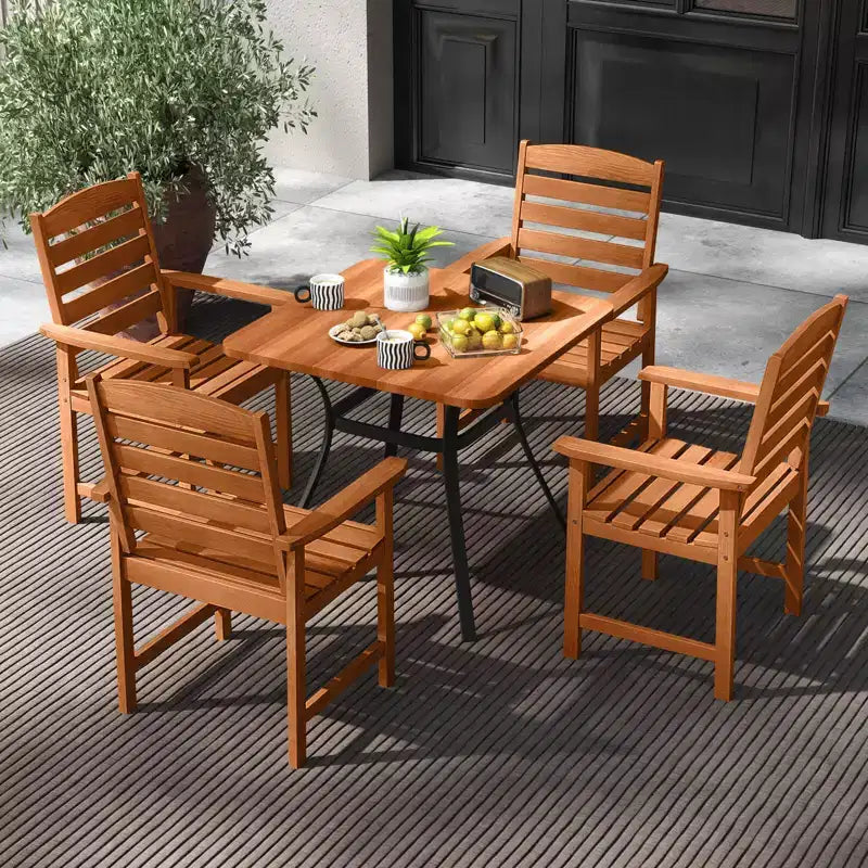 Lot de 2/4 chaises de patio Costway avec dossiers inclinés et assises à lattes pour terrasse
