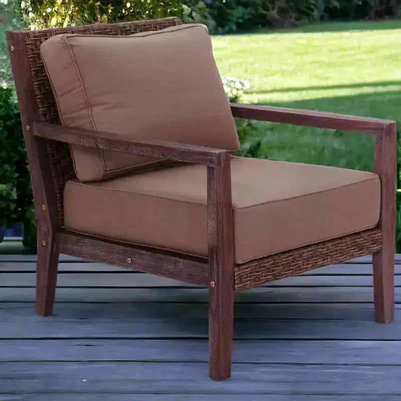 Fauteuil de club Bridgeport II en bois d'eucalyptus teinté et tissu Sunbrella de Courtyard Casual KD