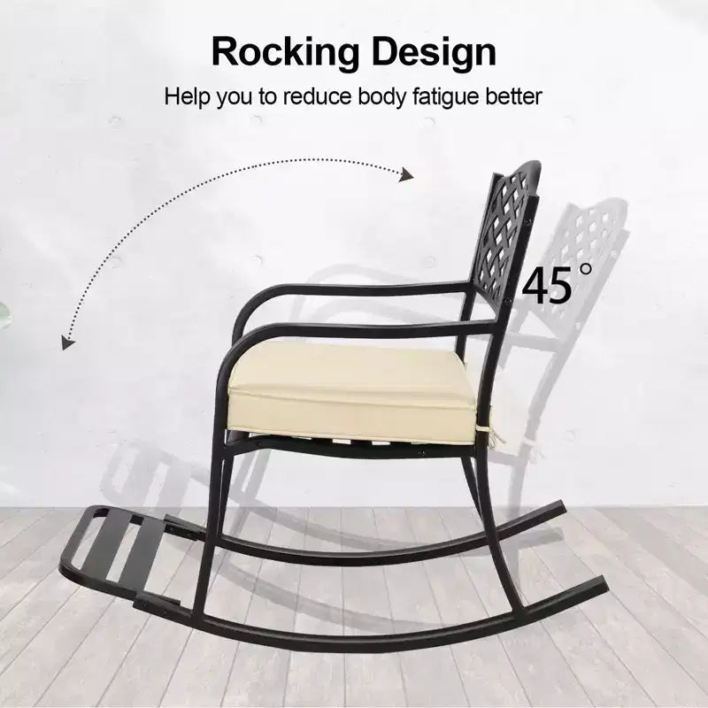 Karl Home | Fauteuil à bascule en fer noir avec dossier en maille et coussin blanc cassé