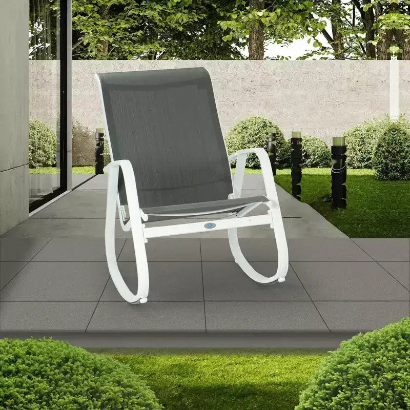 Chaise à bascule d'extérieur Kozyard avec cadre en aluminium thermolaqué et tissu en maille respirant, idéale pour le patio, le porche, le jardin.