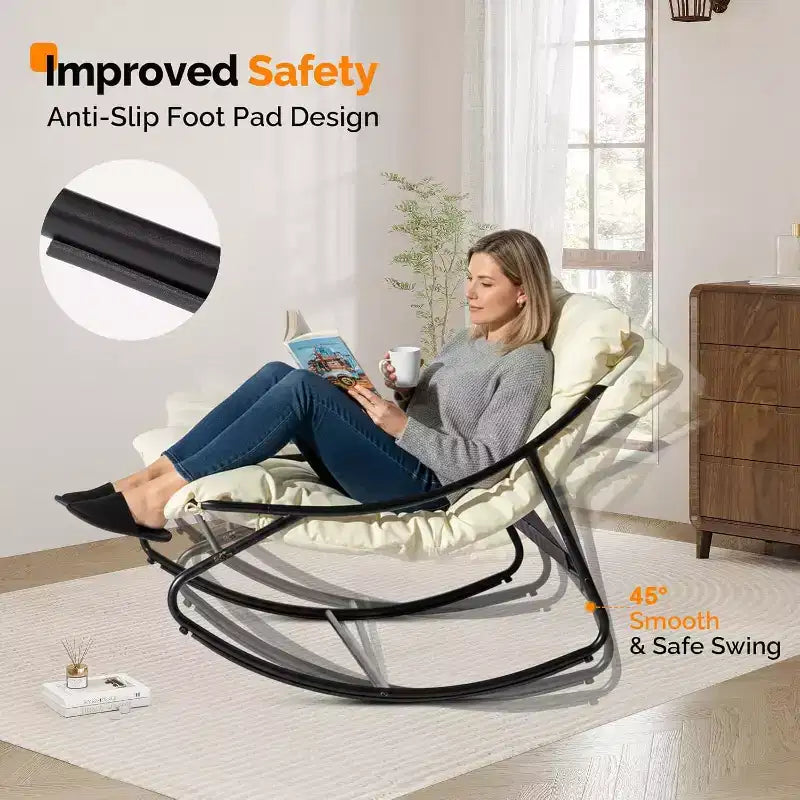 Fauteuil à bascule d'extérieur VINGLI avec repose-pieds, chaise longue rembourrée confortable pour l'intérieur et l'extérieur, supporte 180 kg, blanc