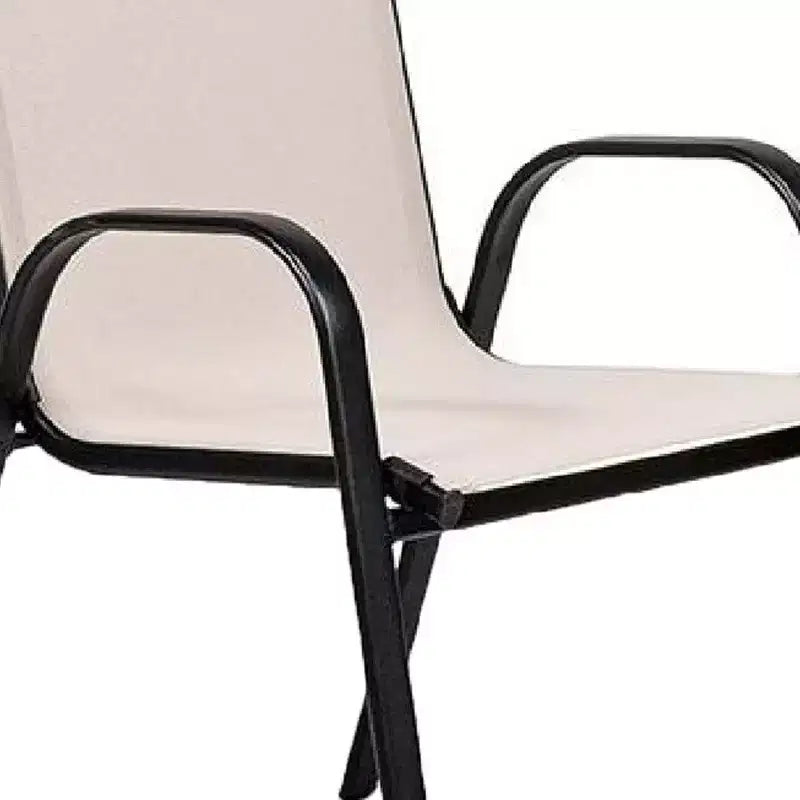 Lot de 2 chaises empilables d'extérieur Royal Hampton, en tissu maillé beige, métal noir