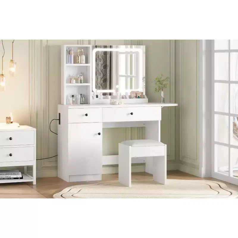 Coiffeuse avec miroir et lumière, table de maquillage avec miroir coulissant éclairé, 3 modes d'éclairage, 5 grands tiroirs, parfaite pour la chambre à coucher.