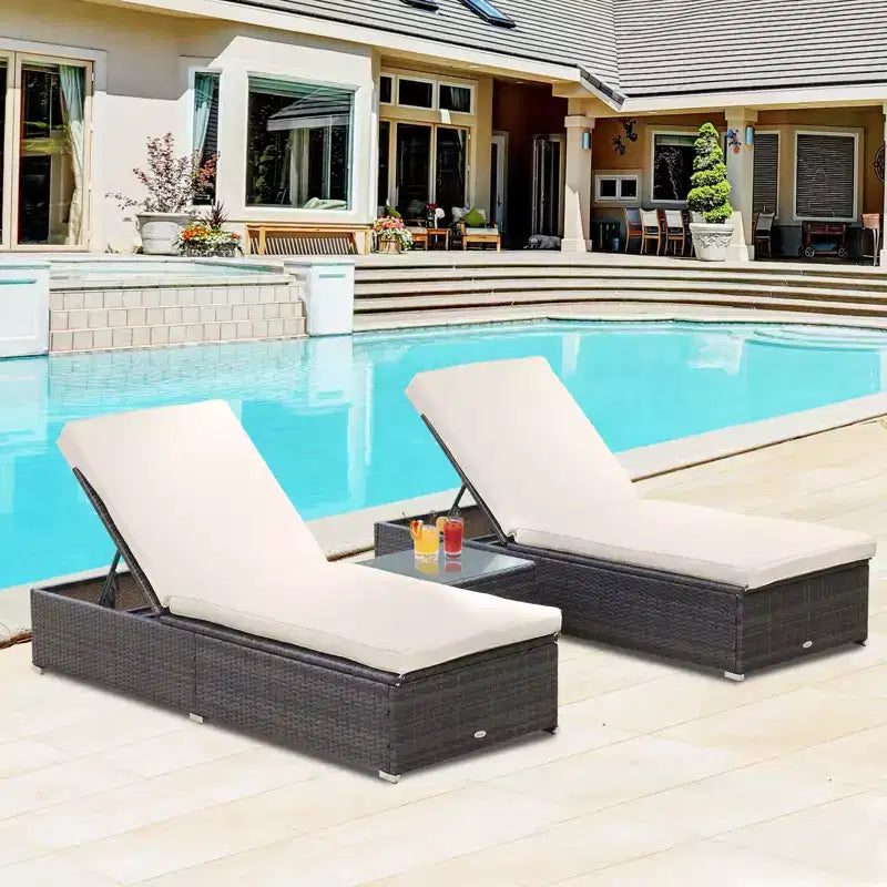 Ensemble de 2 chaises longues avec dossier réglable sur 5 positions, table basse d'extérieur, coussins déperlants, chaises de piscine en rotin PE