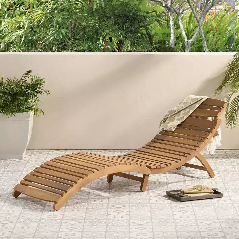 Chaises longues en bois Okak au design incurvé, fauteuil inclinable extérieur pliant avec assise à lattes, chaises de porche pour jardin, bord de piscine, arrière-cour