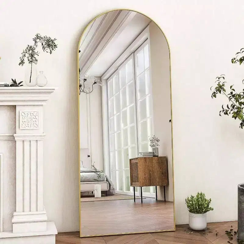 Miroir de 56 po x 21 po pleine longueur en forme d'arche avec cadre en alliage d'aluminium doré, autoportant ou mural, grand miroir de chambre à coucher