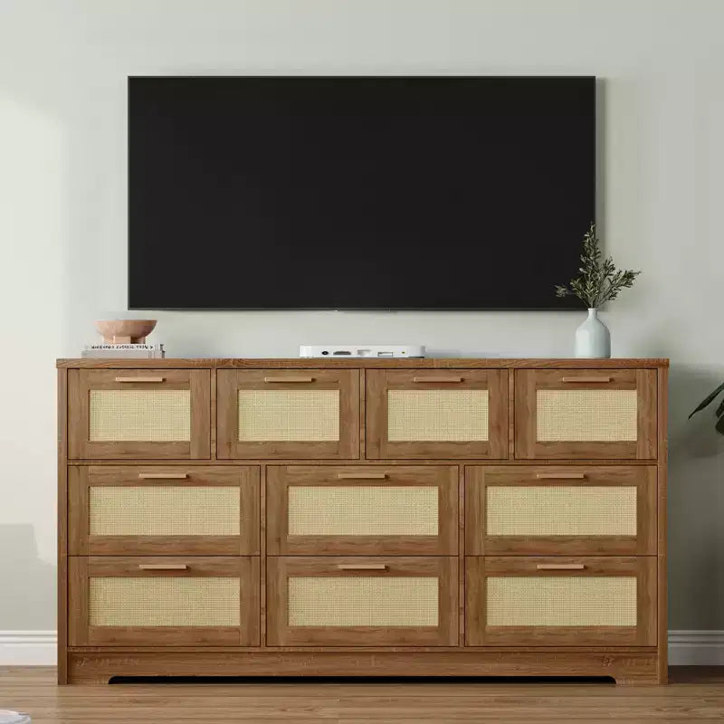 Commode en rotin pour chambre à coucher avec 10 tiroirs, grande commode en bois avec poignées en métal doré, commode large de style bohème pour chambre à coucher ou salon.