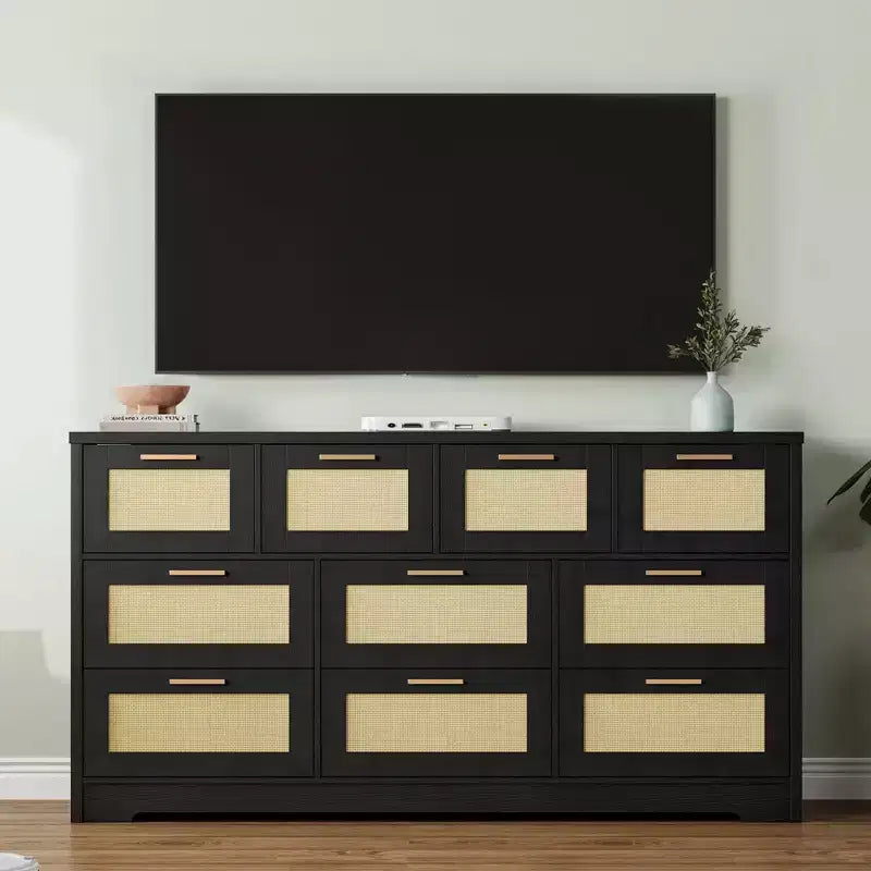 Commode en rotin pour chambre à coucher avec 10 tiroirs, grande commode en bois avec poignées en métal doré, commode large de style bohème pour chambre à coucher ou salon.