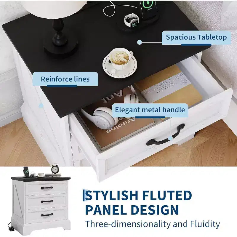 Table de chevet et d'appoint de style rustique de 24 pouces avec station de recharge et 3 grands tiroirs, petit espace, table d'appoint blanche, un paquet
