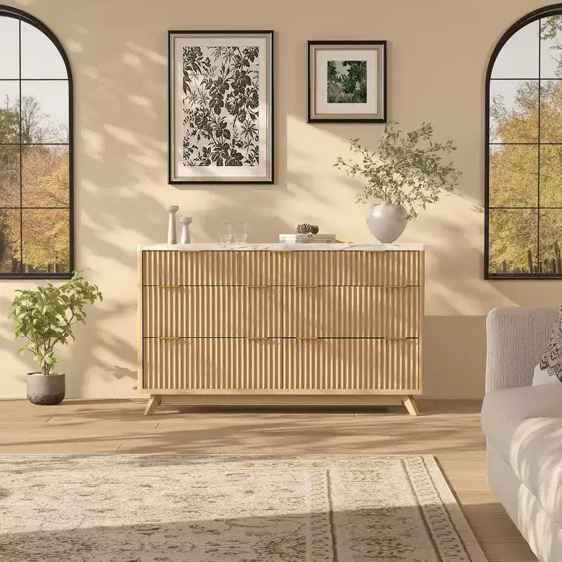 Commode 7 tiroirs cannelée, 137 cm de large, design moderne à profil incurvé, grand meuble de rangement pour chambre, salon, couloir
