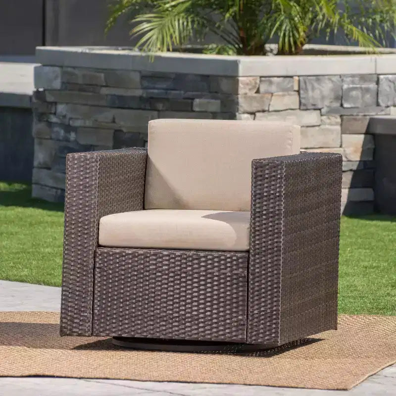 Fauteuils d'appoint pivotants à 360° TUYOHW pour terrasse, fauteuils d'extérieur en rotin PE avec base en fer et dossier rembourré, sièges de mobilier de jardin