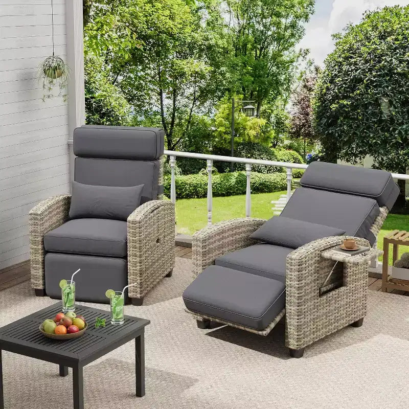 Chaise longue d'extérieur avec dossier réglable, table relevable et coussin amovible – Chaise longue en osier tout temps pour terrasse, piscine, véranda