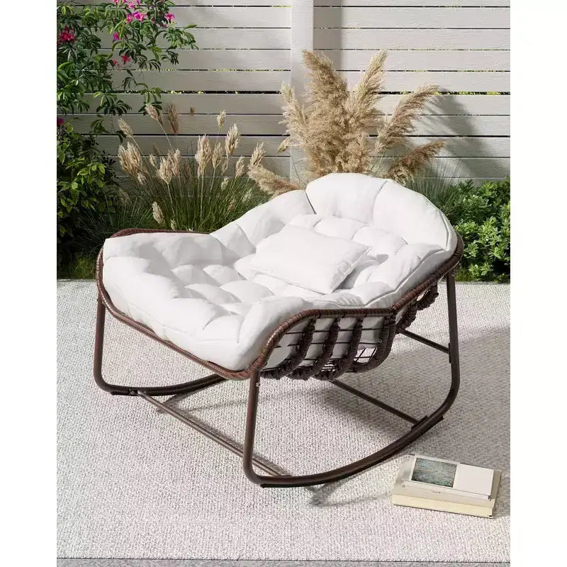 Fauteuil à bascule Papasan d'extérieur avec coussin, fauteuil à bascule en osier et métal pour patio, véranda ou salon, capacité de 158 kg