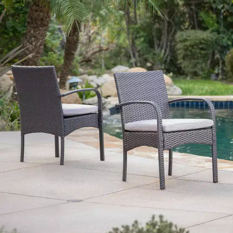 Chaise de salle à manger extérieure MAYEERTY 2 pièces coussinée, chaise à cadre en aluminium et résine tressée résistante aux UV