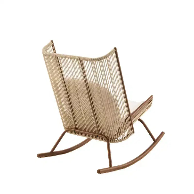 Christopher Knight Home Katerina Chaises à bascule d'extérieur en rotin tressé de style rustique avec coussins (lot de 2)