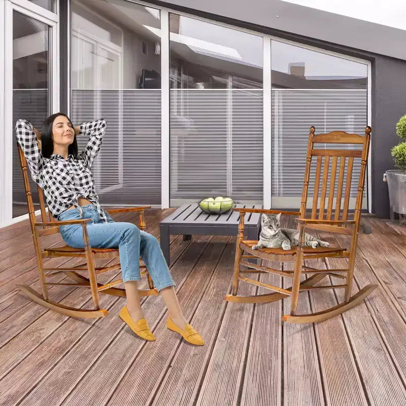 Karl Home | Chaises à bascule de patio en bois massif tourné (lot de 2)