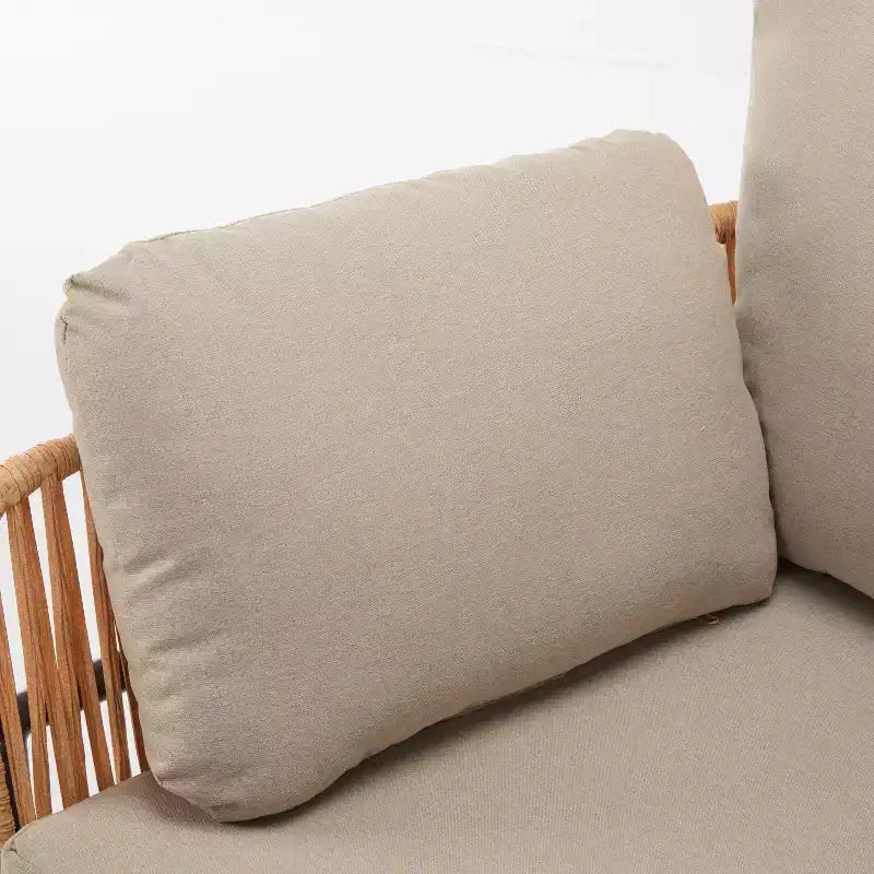 Fauteuil de salon 91 cm en corde beige et bois clair avec coussins, pour espaces naturels