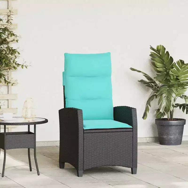 Chaise de jardin inclinable vidaXL en résine tressée avec table d'appoint