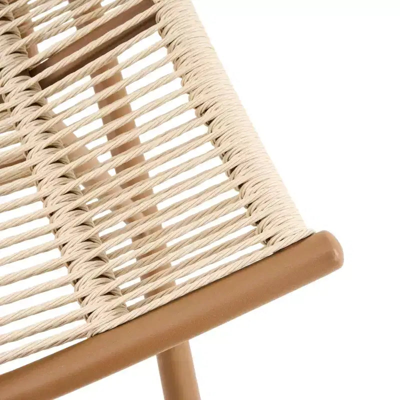 Fauteuil à bascule d'extérieur ModernLuxe, fauteuil à bascule de patio en rotin PE résistant aux intempéries avec cadre en métal robuste, chaise longue ergonomique incurvée, beige