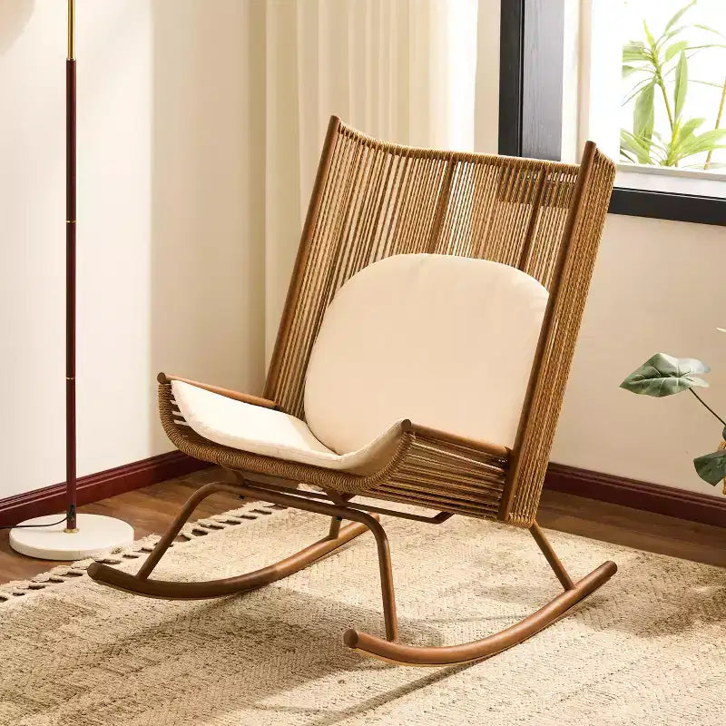 ModernLuxe Fauteuil à bascule d'extérieur avec dossier haut et coussin, bascule de patio en résine tressée, chaise longue moderne en osier