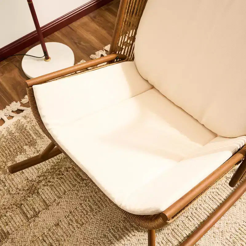 ModernLuxe Fauteuil à bascule d'extérieur avec dossier haut et coussin, bascule de patio en résine tressée, chaise longue moderne en osier
