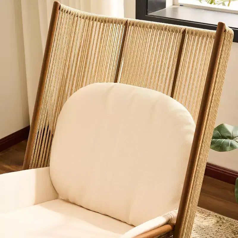 ModernLuxe Fauteuil à bascule d'extérieur avec dossier haut et coussin, bascule de patio en résine tressée, chaise longue moderne en osier