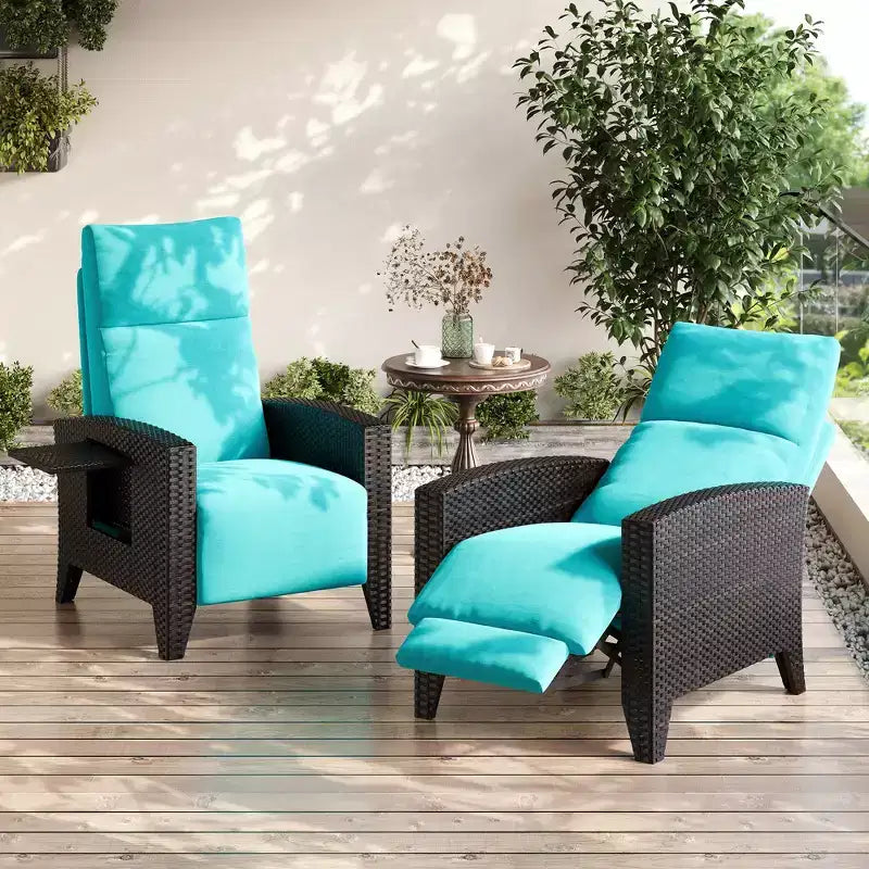 Fauteuil inclinable en osier avec dossier et repose-pieds réglables, chaise longue de patio en rotin inclinable à plat à 150° avec table d'appoint extensible et pompe à air