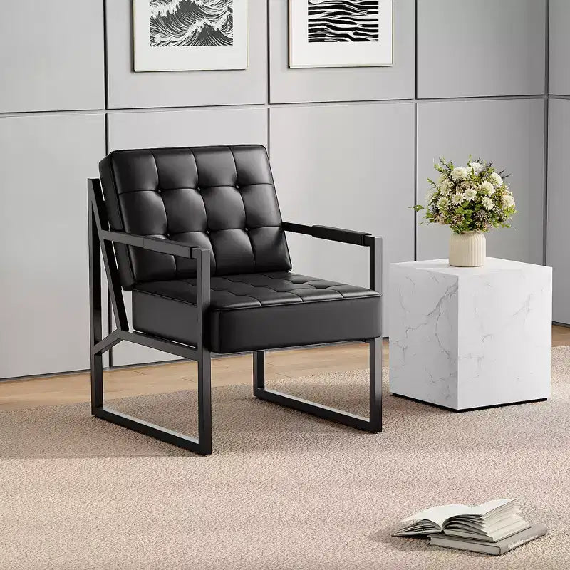 Fauteuil d'appoint moderne du milieu du siècle en cuir synthétique avec coussin épais et pieds en métal, pour salon/chambre/bureau, noir, à l'unité/lot de 2