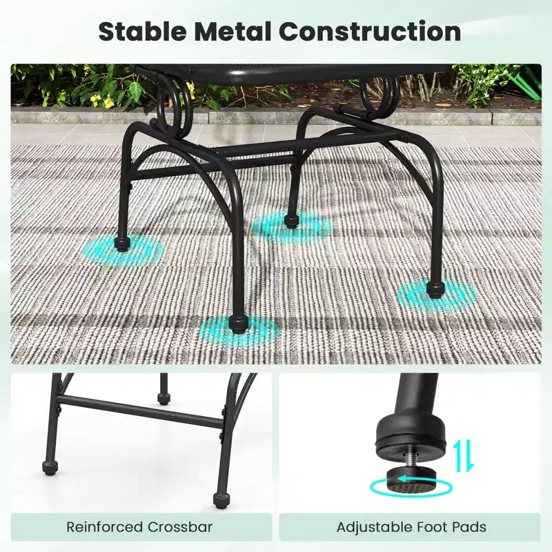 Lot de 2 chaises à bascule Costway avec dossier et assise en maille métallique et accoudoirs, mouvement doux.