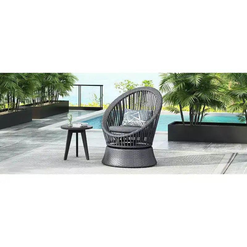 Fauteuil de salon pivotant en osier gris de 26,7 pouces de large avec cadre en fer, coussin moelleux, rotin PE pour patio ou balcon