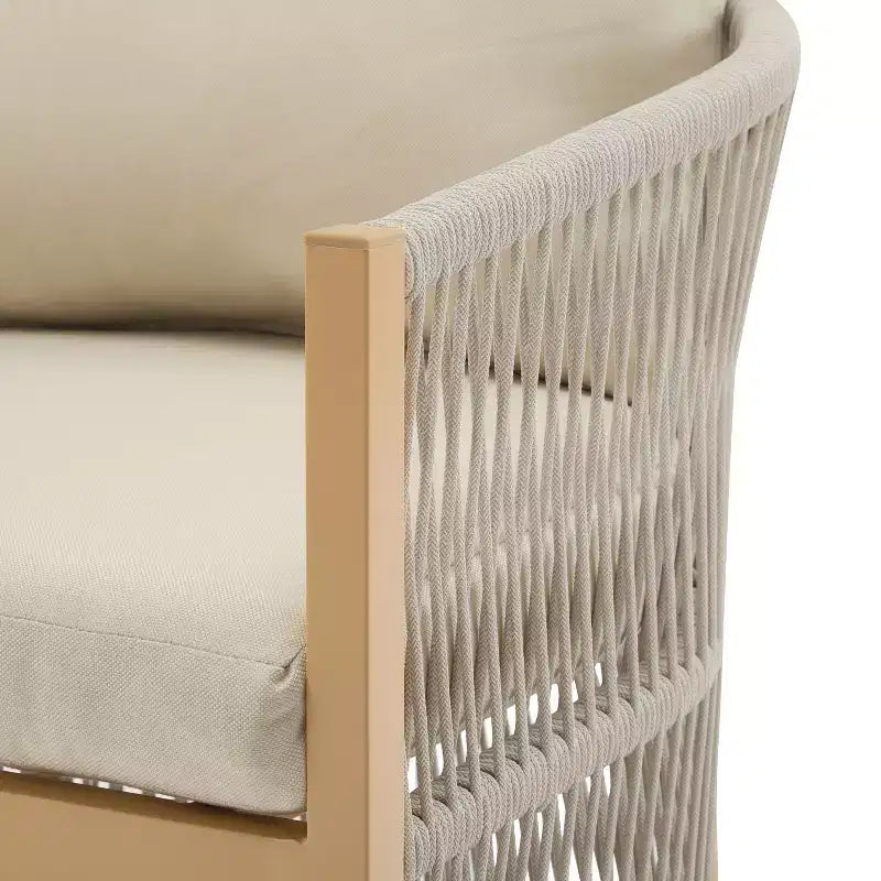 Chaise longue incurvée en aluminium avec motif tressé en corde, confort rembourré, cadre thermolaqué pour l'extérieur